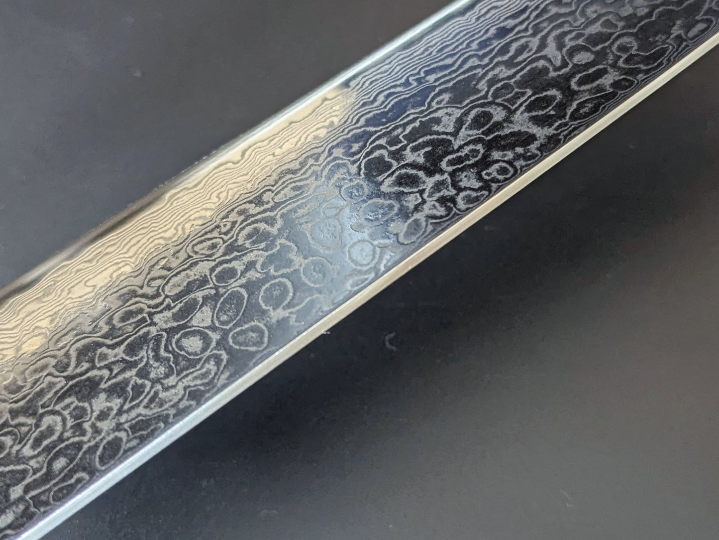 Yoshihiro ZA18 Damascus Santoku 180mm Premium Wood Sheath