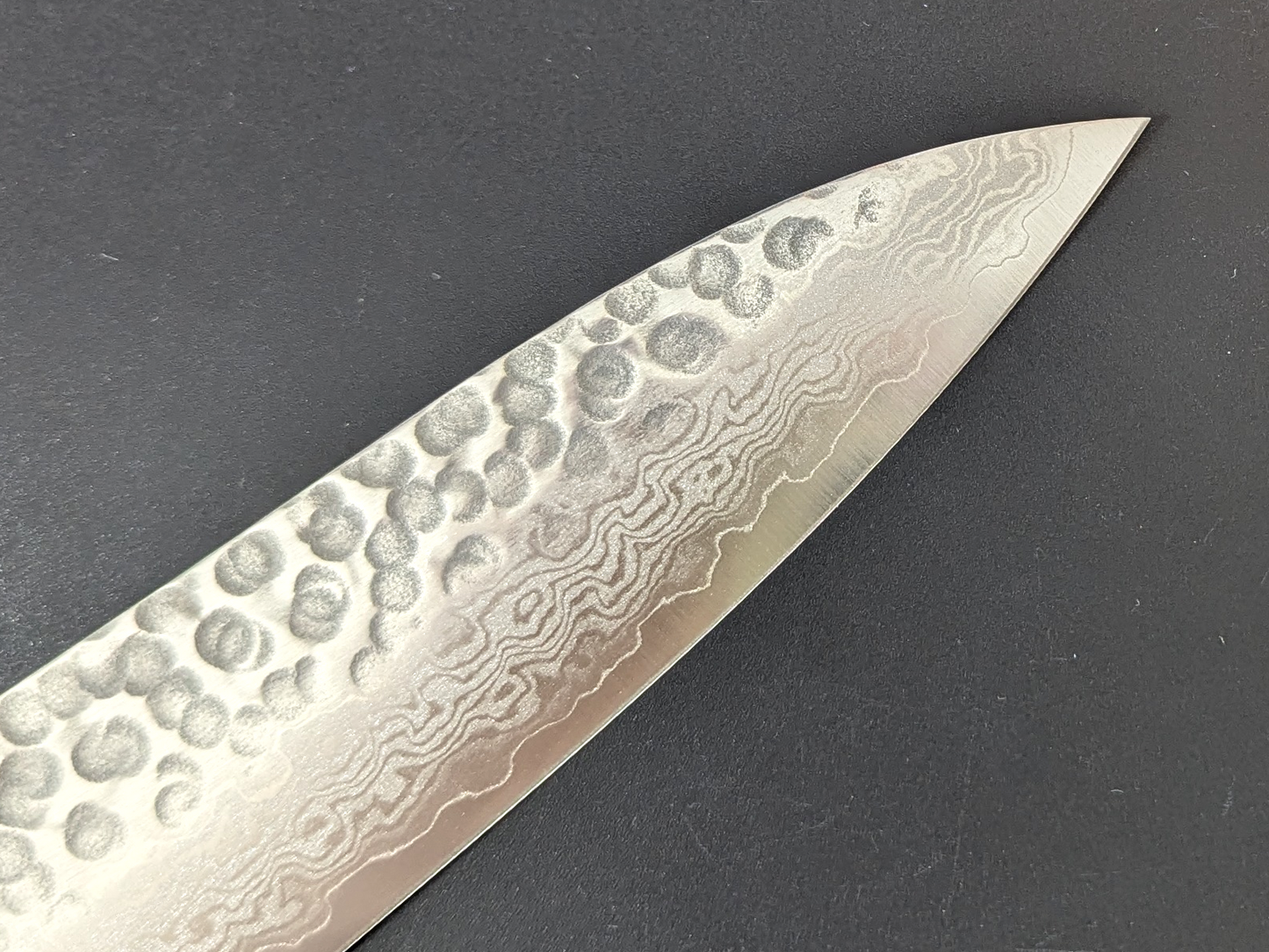 Yoshihiro VG10 Tsuchime Damascus Gyuto 210mm Mahogany Plywood Handle
