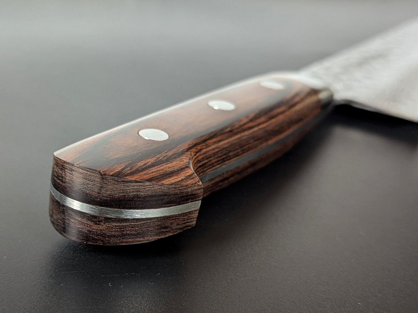 Yoshihiro VG10 Tsuchime Damascus Gyuto 210mm Mahogany Plywood Handle