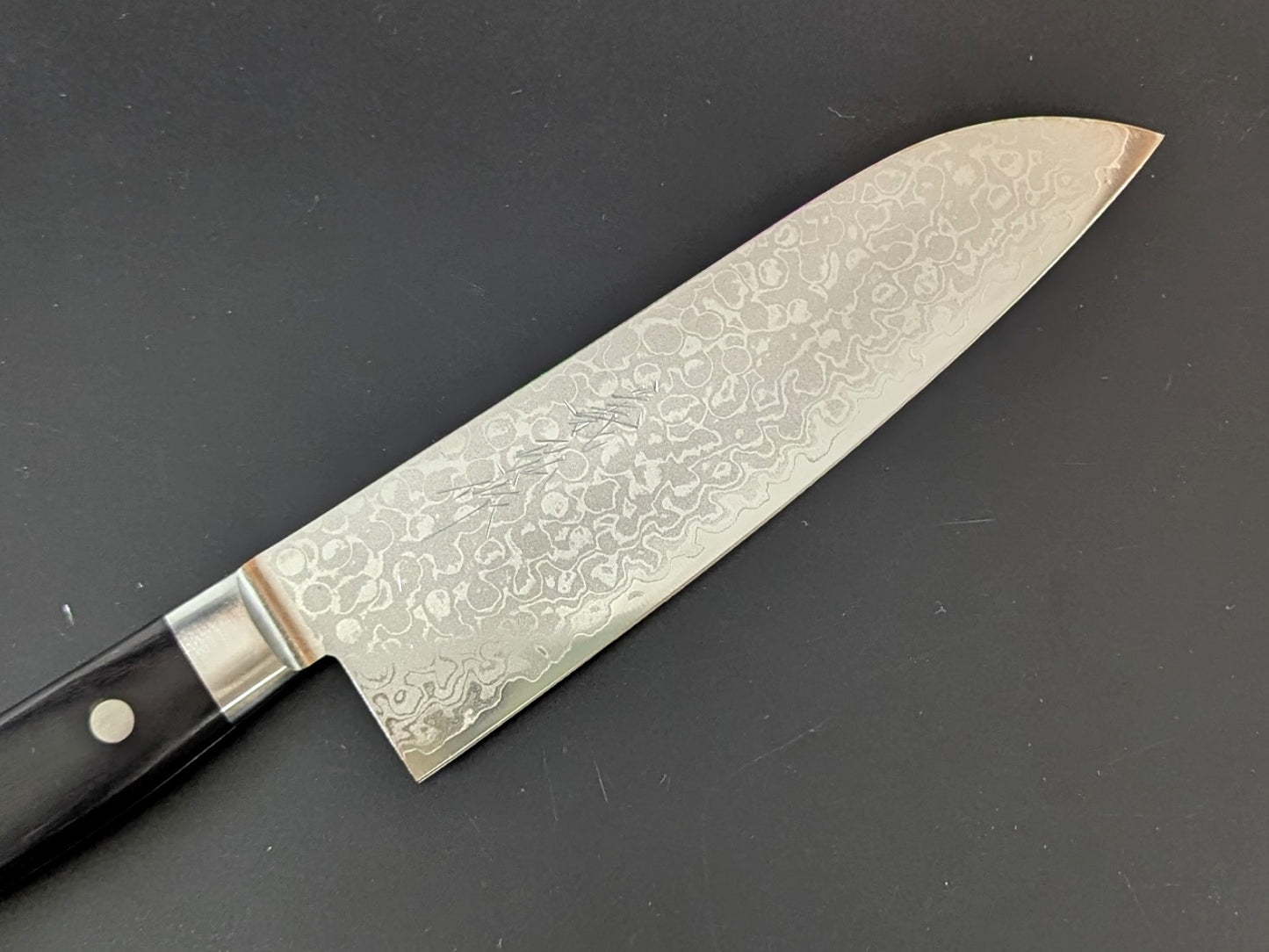 Yoshihiro VG10 Migaki Damascus Santoku 165mm Black Plywood Handle