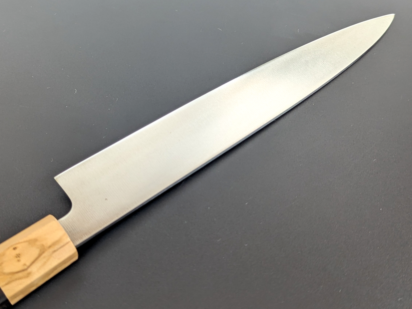 Inoguchi Ginsan Yanagiba 210mm Ebony Handle