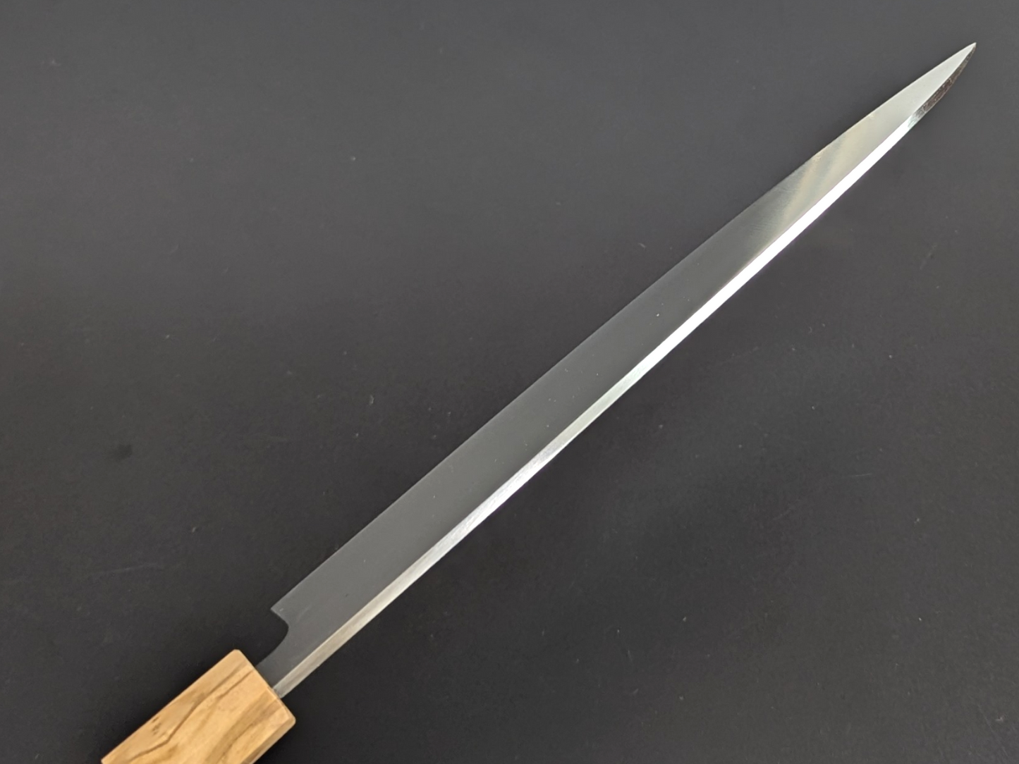 Inoguchi Ginsan Yanagiba 210mm Ebony Handle