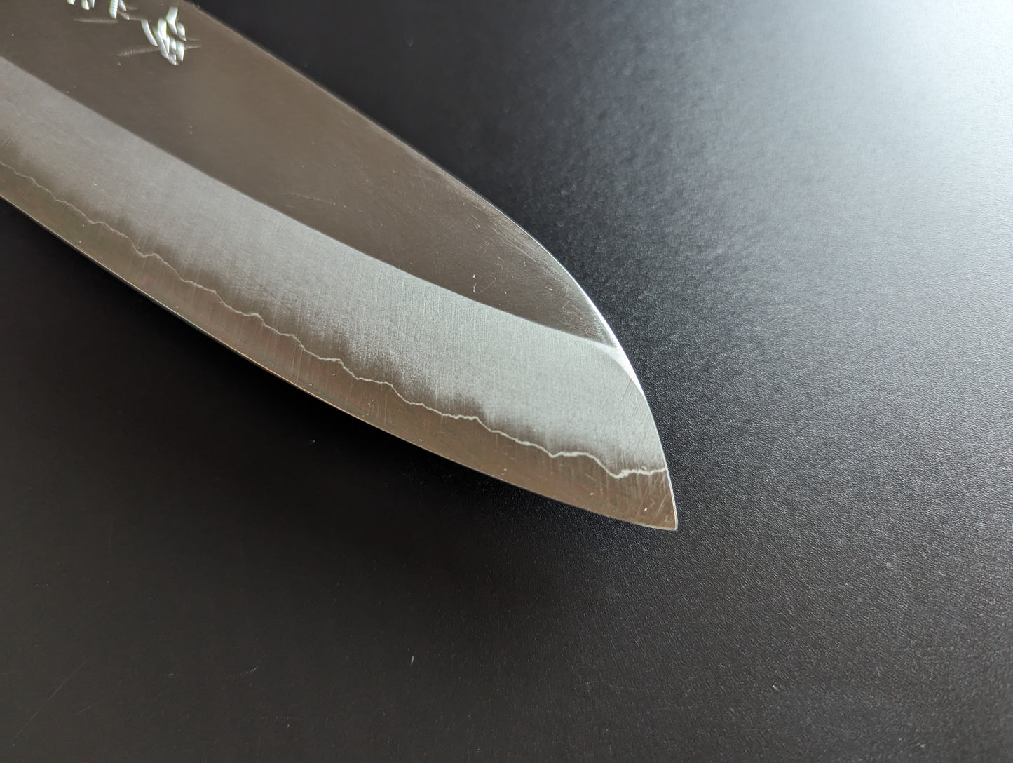 Yamatsuka Hamono Ginsan Stainless Steel Kasumi Santoku 180mm