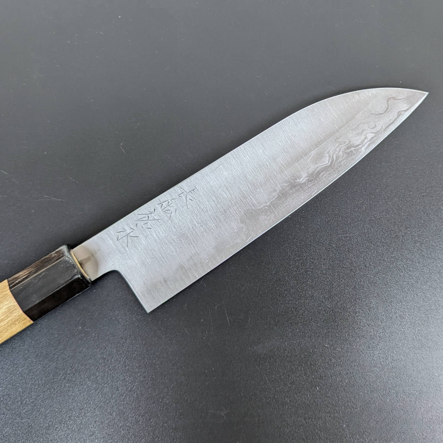 Yamamoto Sukenaga Tamahagane Hamon Santoku 185mm Magnolia Handle