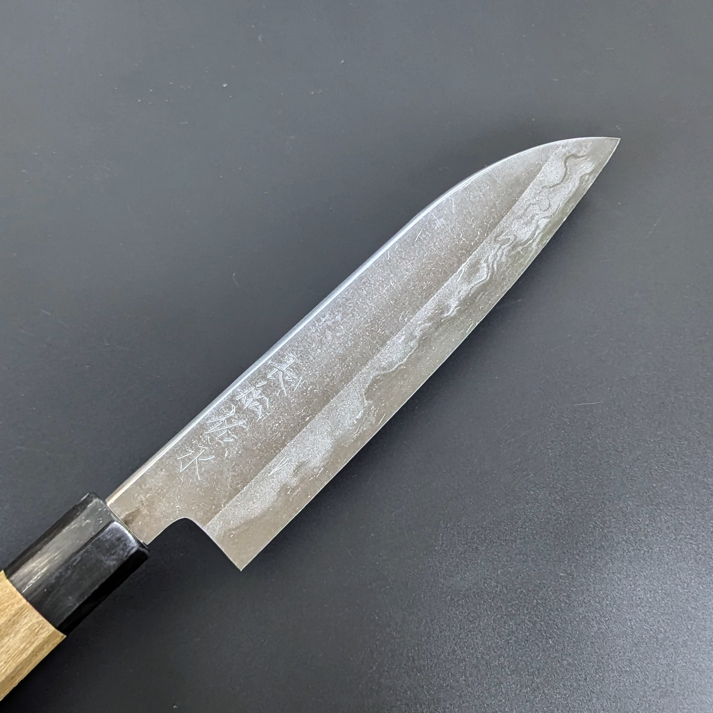 Yamamoto Sukenaga Tamahagane Hamon Santoku 185mm Magnolia Handle