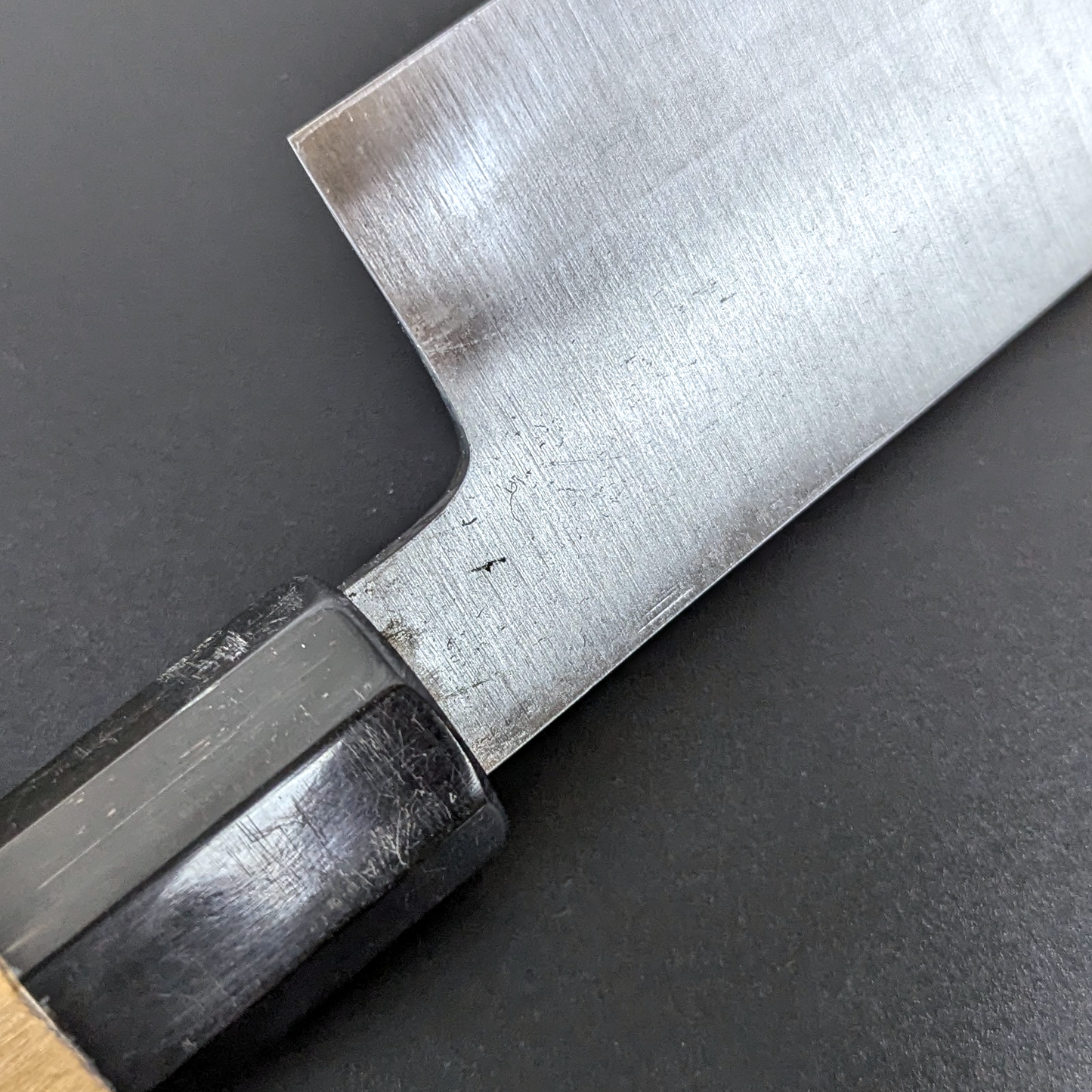 Yamamoto Sukenaga Tamahagane Hamon Santoku 185mm Magnolia Handle
