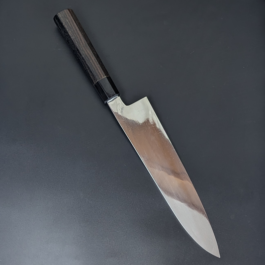Cuchillo Santoku mediano Yamamoto Sukenaga Tamahagane con acabado de espejo de 180 mm y mango de ébano