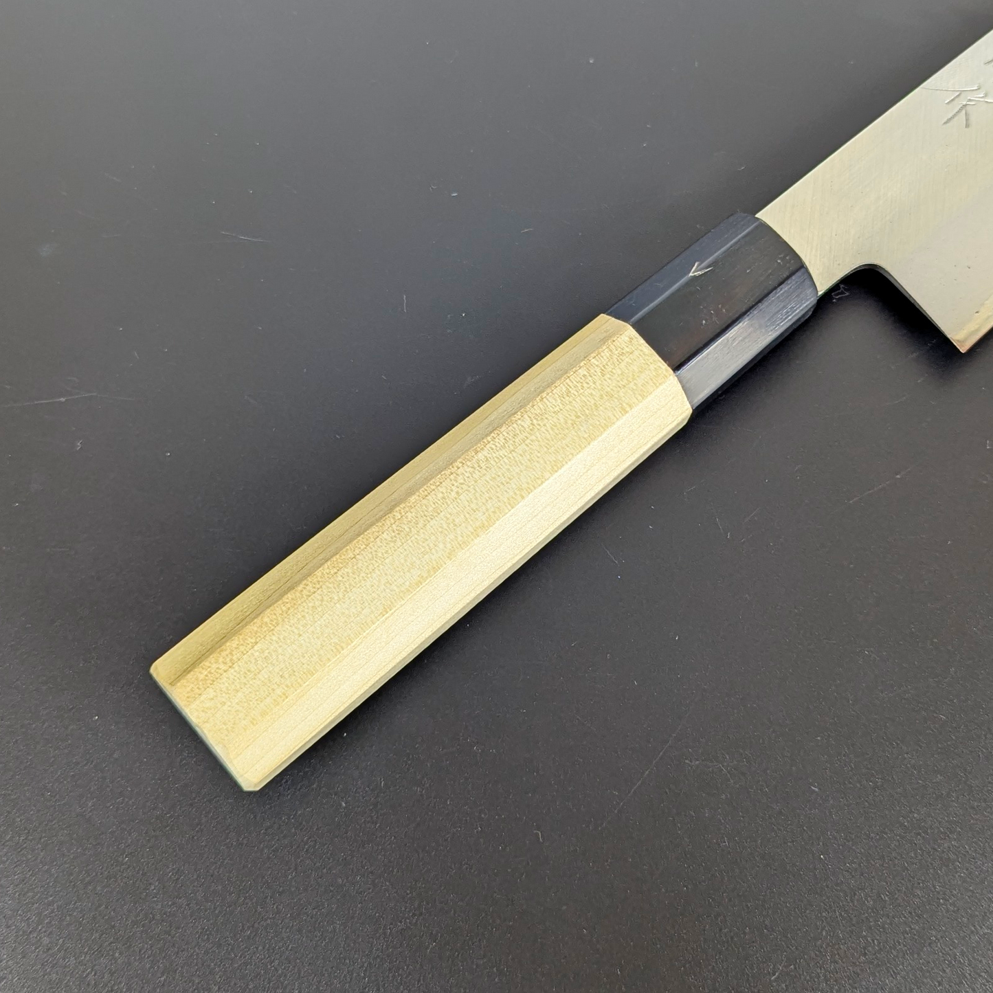 Yamatsuka Hamono Ginsan Edelstahl Kasumi Santoku 180mm