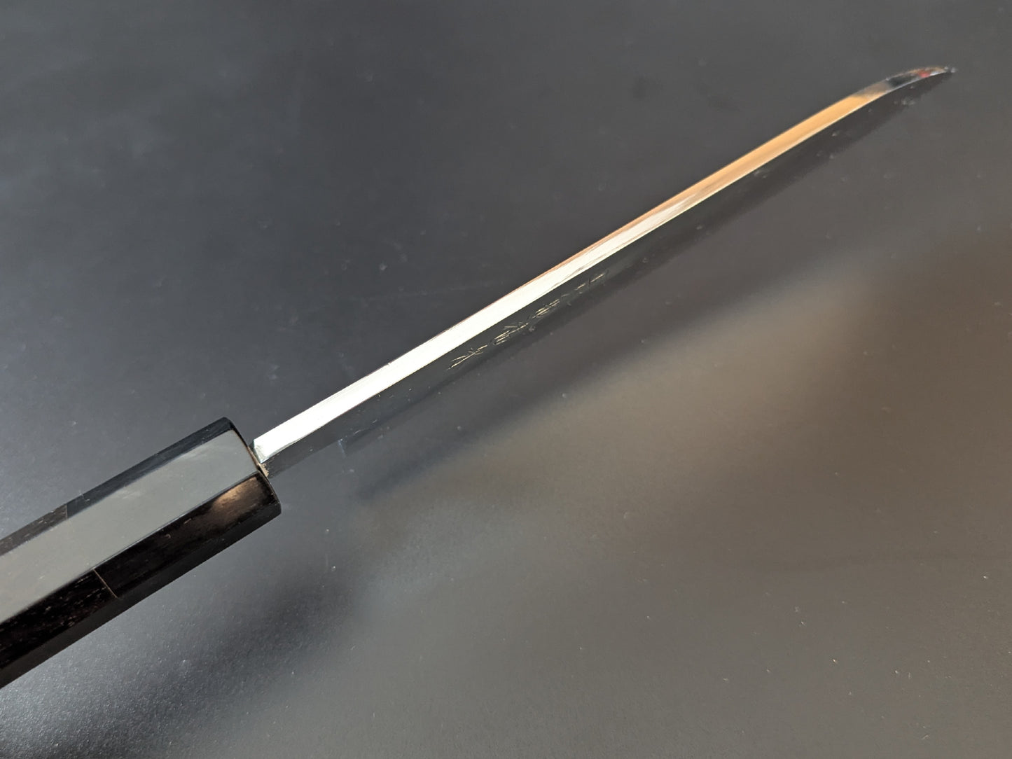 Yamamoto Sukenaga Tamahagane Mirror-Finish Medium Santoku 180mm Ebony Handle