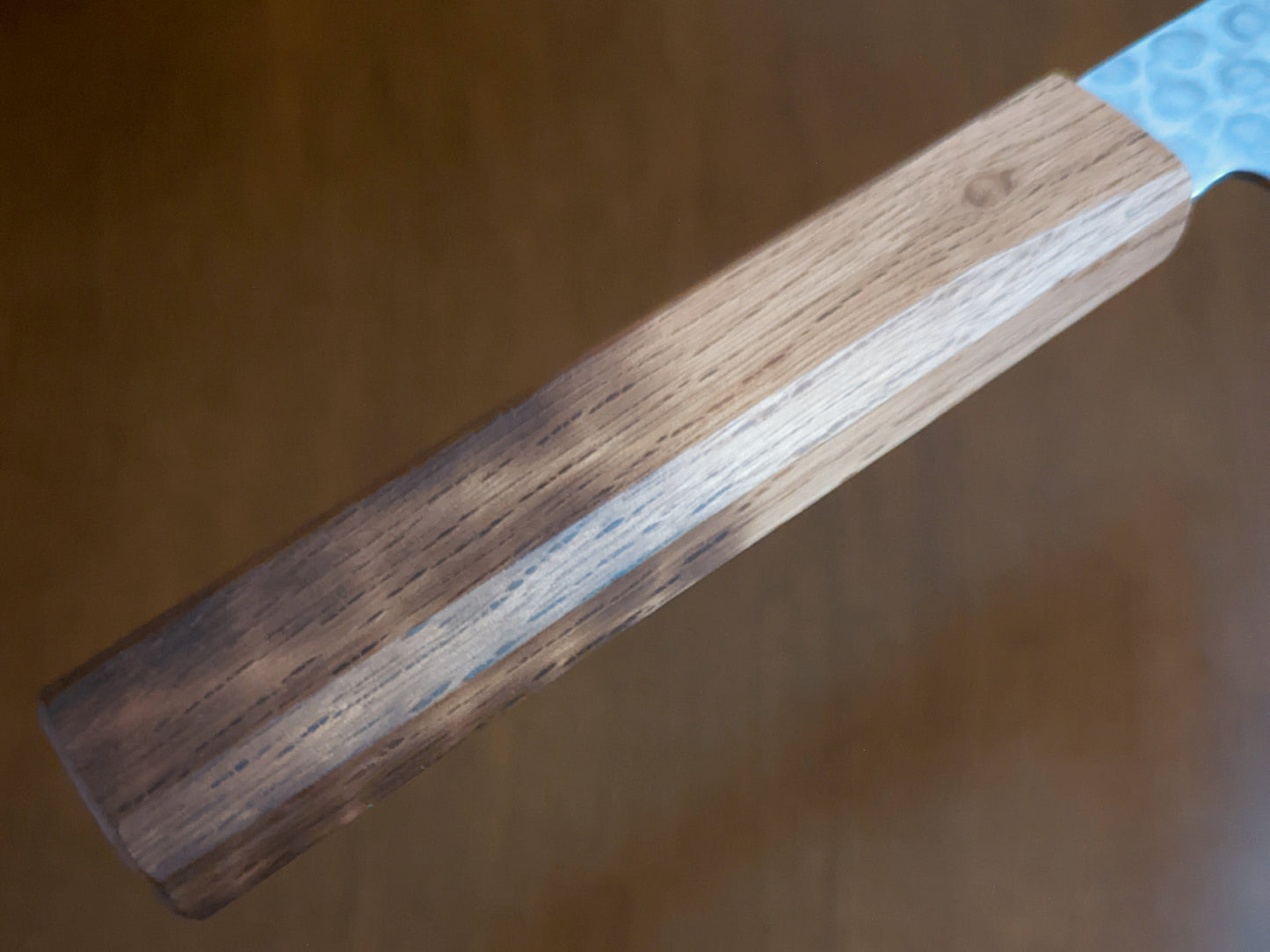Yoshihiro VG10 Hammered Damasucus Japanese Santoku 180mm (7.1in) Oakwood Handle