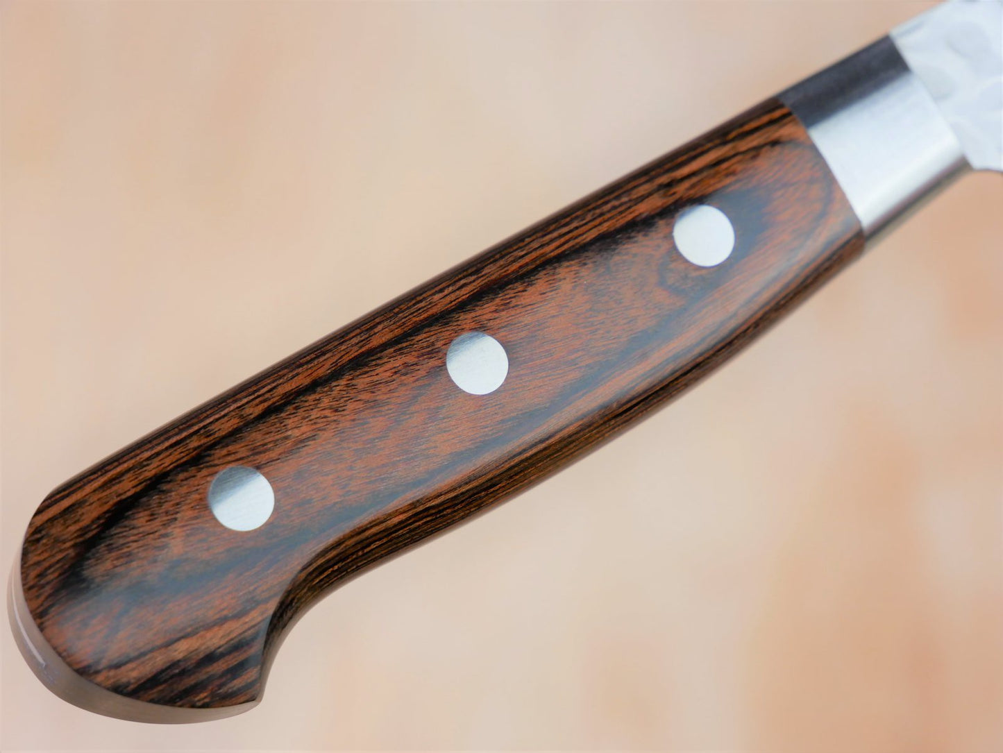 Mahogany plywood handle of 180 mm VG10 hammered Gyuto made by Yamawaki Hamono