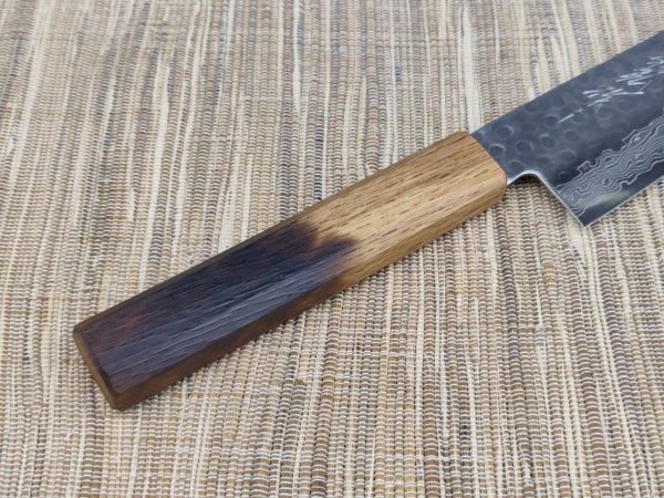 Cuchillo Gyuto japonés de Damasco martillado Yoshihiro AUS10 de 210 mm (8,26 pulgadas) con mango de madera de roble
