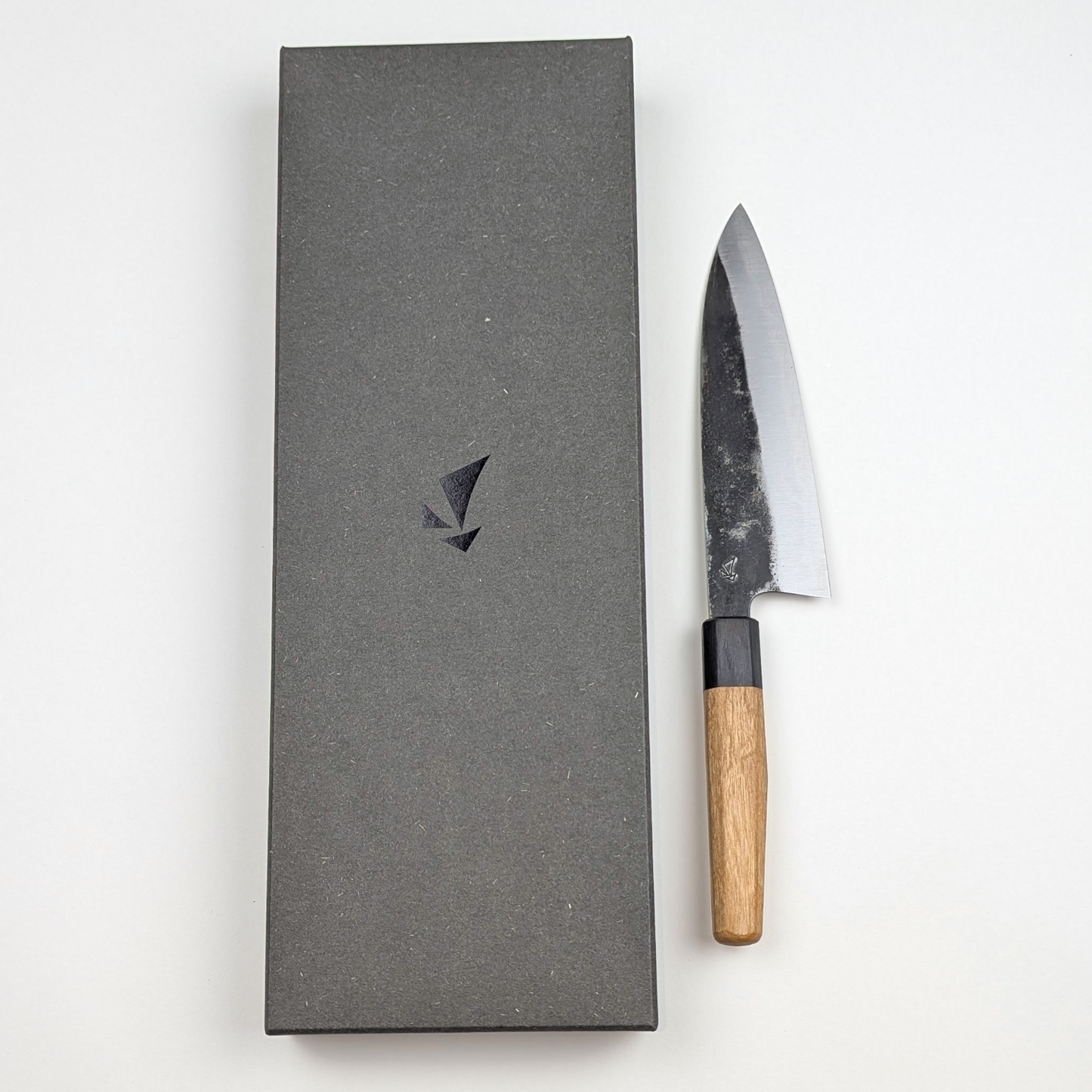 Asano Fusataro Weißer Stahl #1 Kurouchi Gyutoku 185 mm (7,28 Zoll)