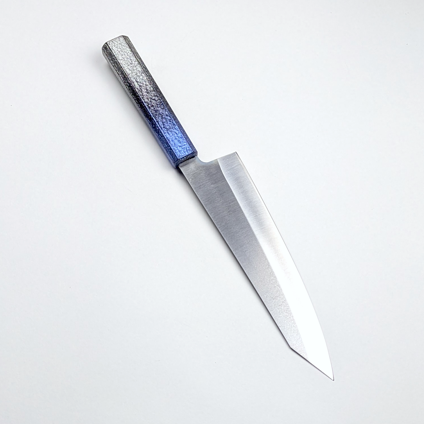 Inoguchi Ginsan Kurosome Kiritsuke Santoku 210mm Black&Blue-Lacquered Oak Handle