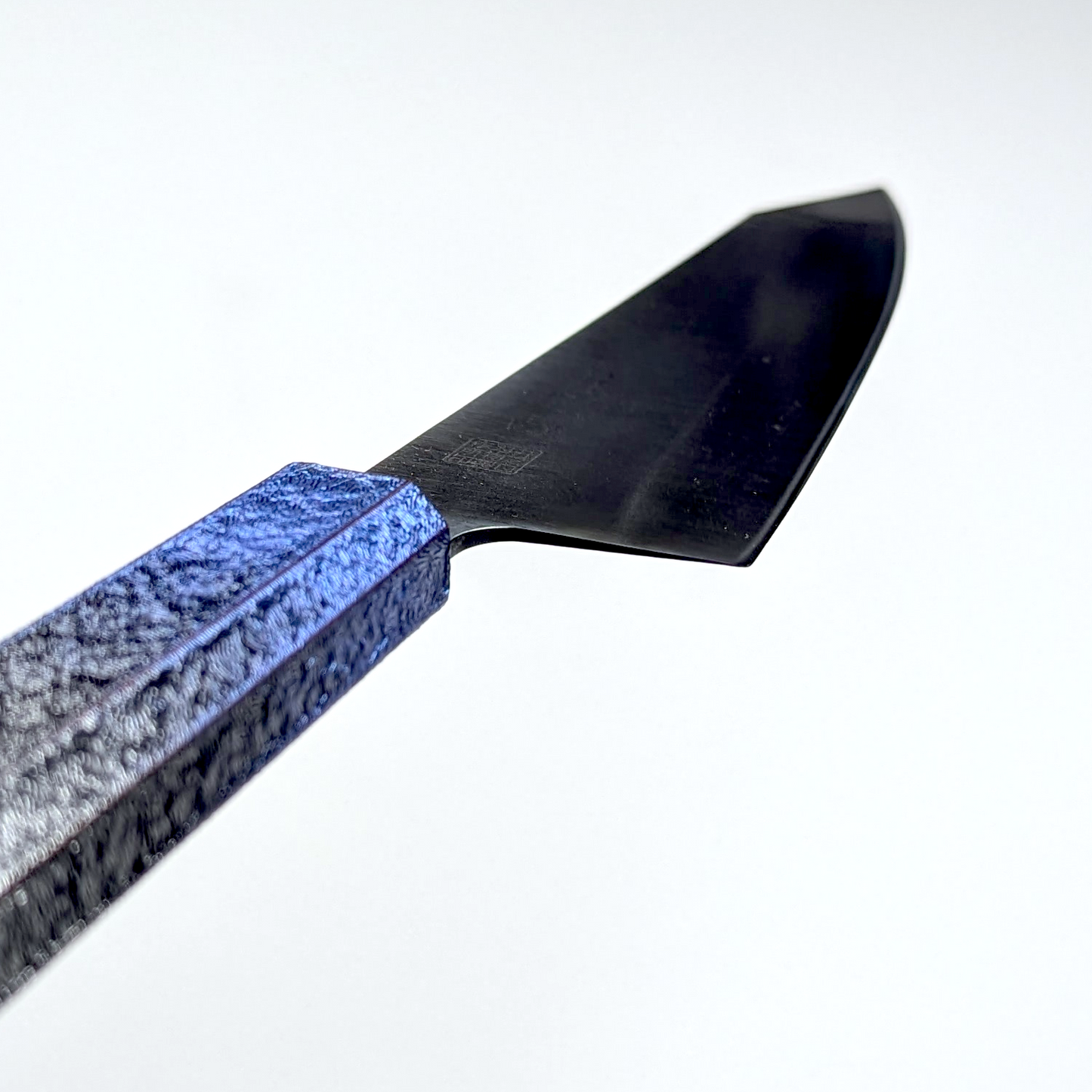 Inoguchi Ginsan Kurosome Kiritsuke Santoku 210mm Black&Blue-Lacquered Oak Handle