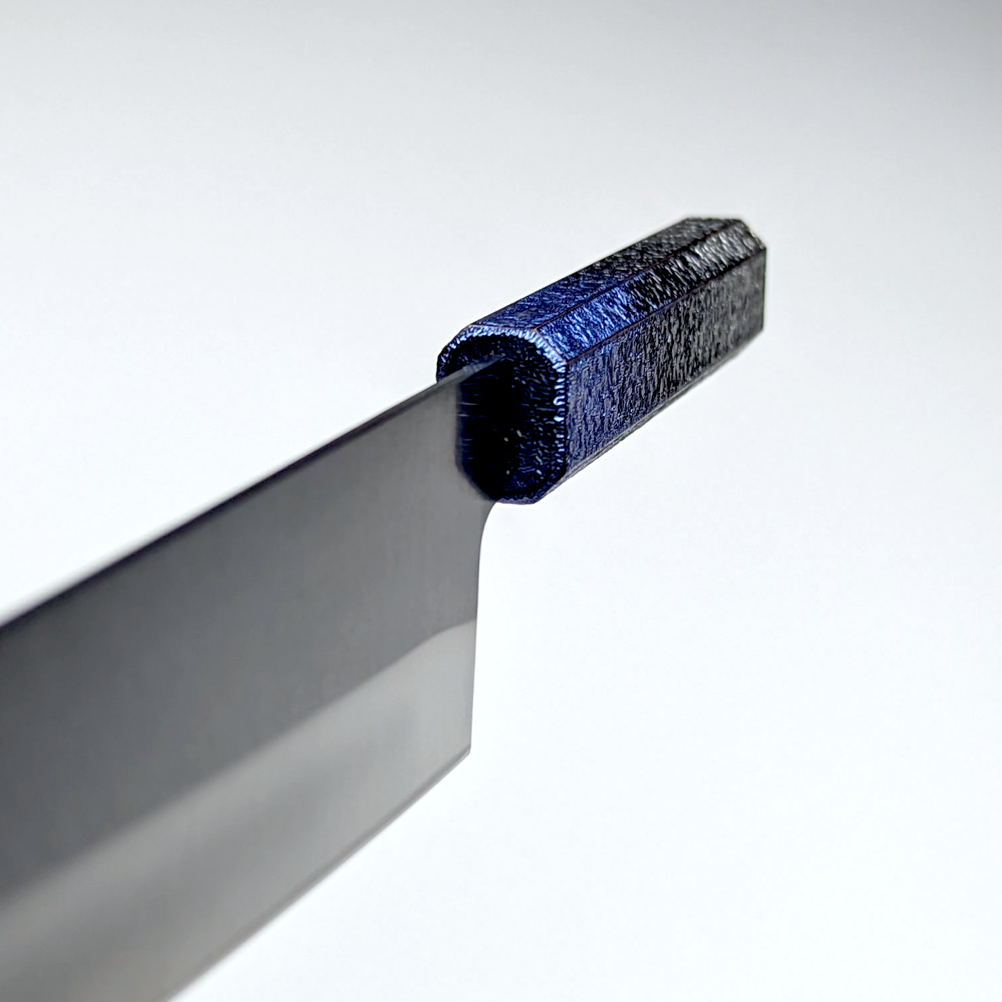 Inoguchi Ginsan Kurosome Kiritsuke Santoku 210mm Black&Blue-Lacquered Oak Handle