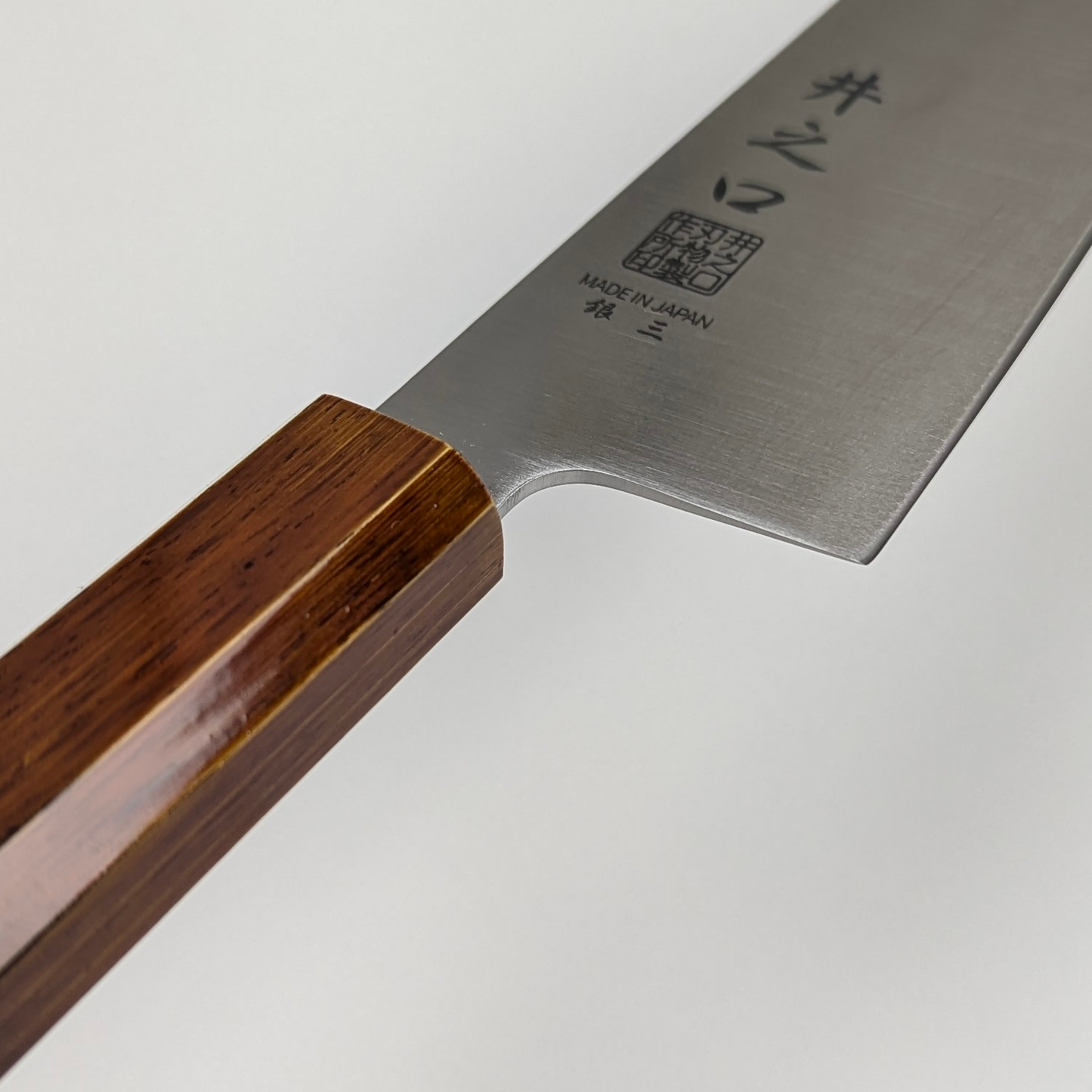 Inoguchi Ginsan Kiritsuke Gyuto 210mm High-gloss Urushi Finish