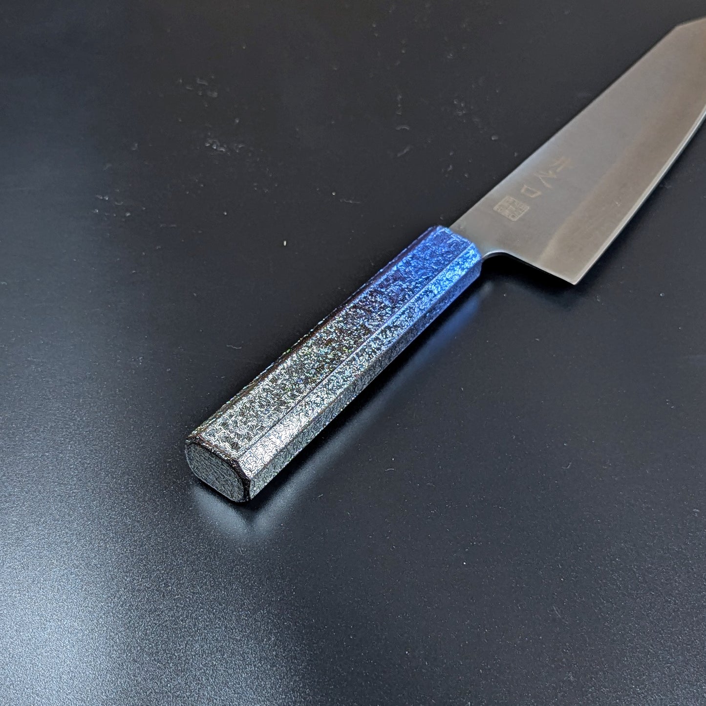 Inoguchi Ginsan Kurosome Kiritsuke Santoku 210mm Black&Blue-Lacquered Oak Handle