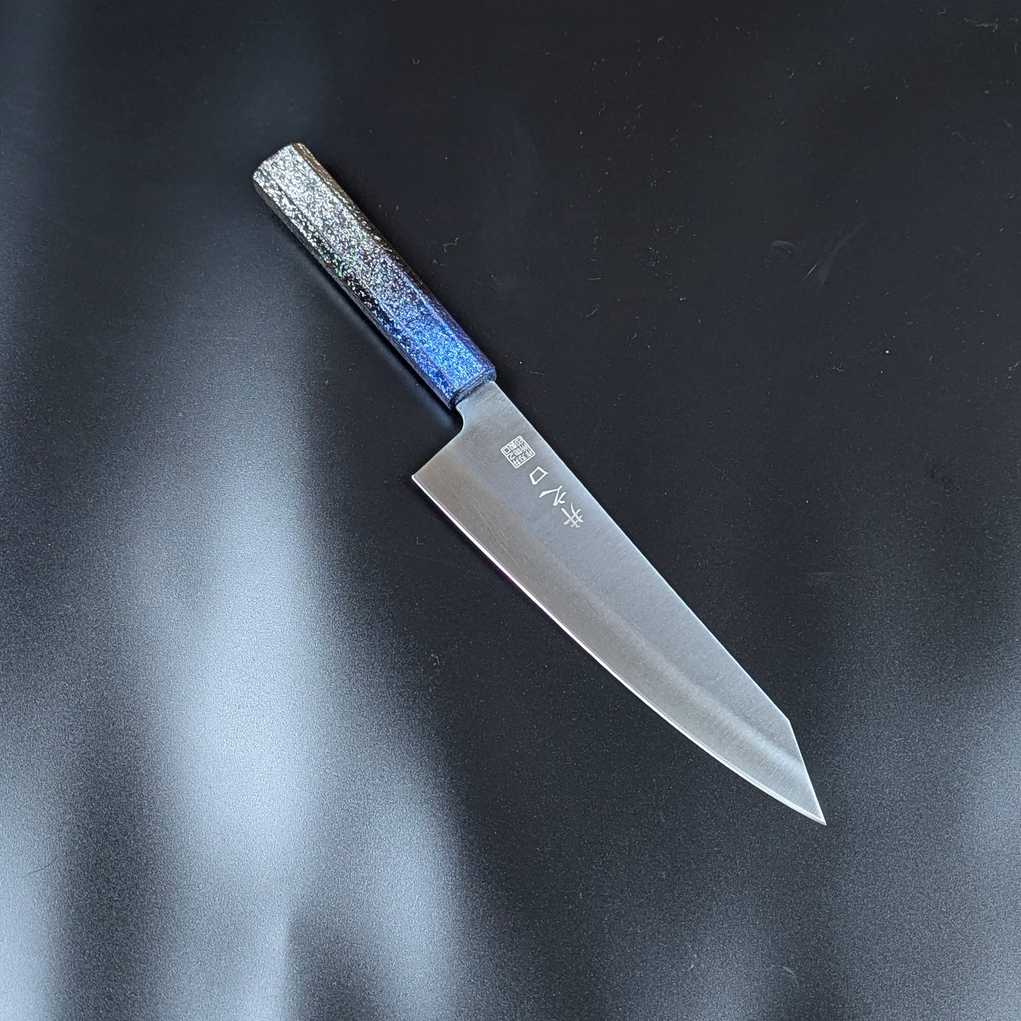 Inoguchi Ginsan Kurosome Kiritsuke Santoku 210mm Black&Blue-Lacquered Oak Handle