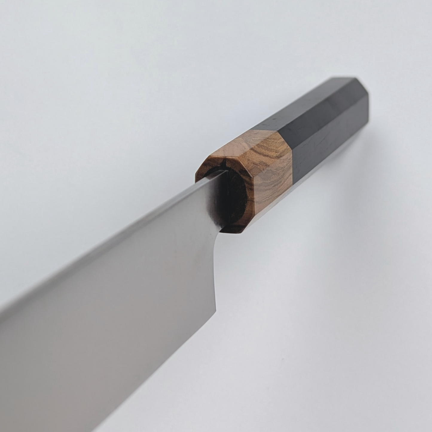 Inoguchi Ginsan Yanagiba 210mm Ebony Handle