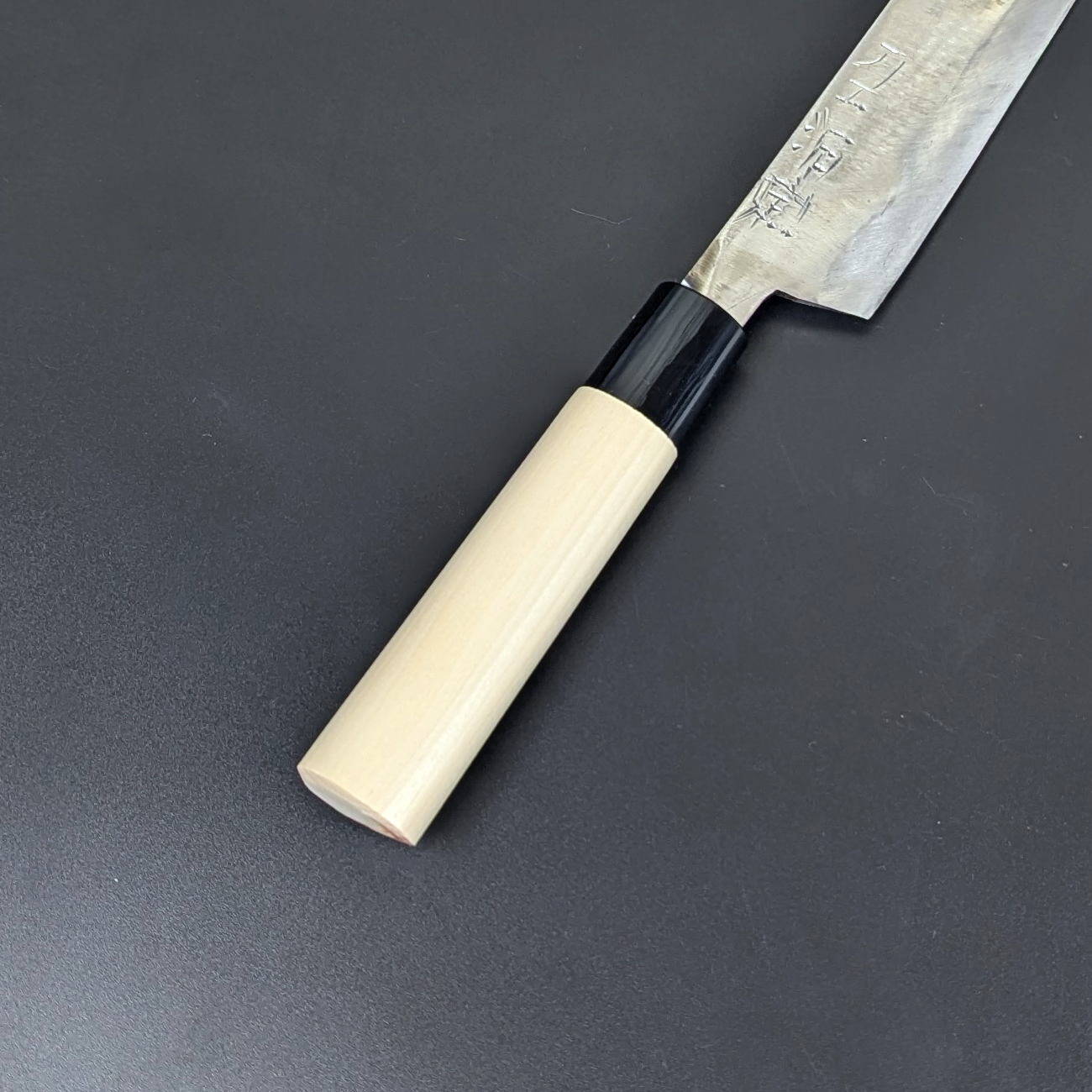 Sukesada Ueda Tamahagane Santoku (Bunka) Mittel 180 mm