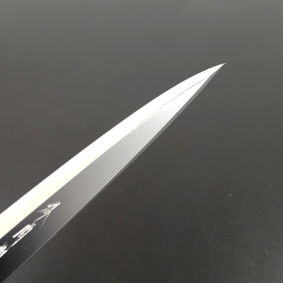 Yamatsuka Hamono Ginsan Kasumi Deba 170mm Magnolia Handle