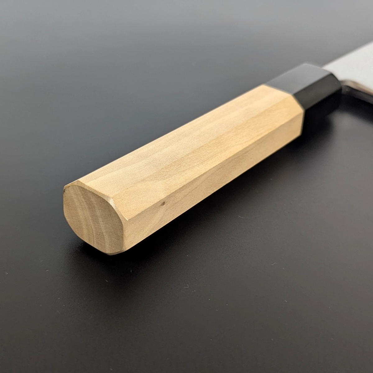 Yamatsuka Hamono Ginsan Kasumi Deba 170mm Magnolia Handle