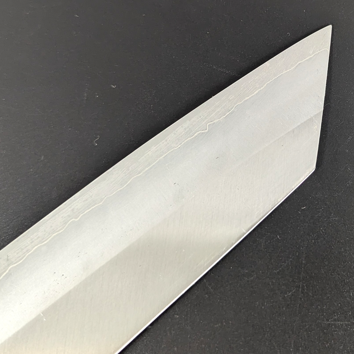 Yamatsuka Hamono Ginsan Acero Inoxidable Kasumi Santoku 180mm
