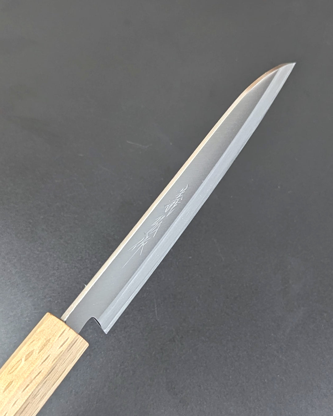 Yoshihiro Silver Steel #3 Nashiji Japanisches Santoku 165 mm (6,5 Zoll) Walnussgriff