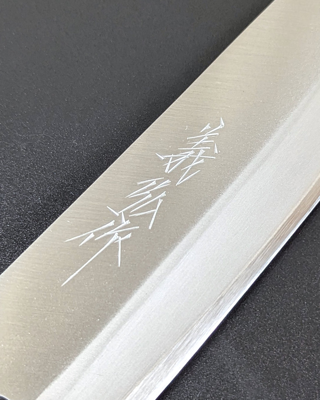 Yoshihiro Silver Steel #3 Nashiji Japanisches Santoku 165 mm (6,5 Zoll) Walnussgriff