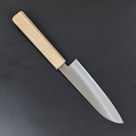 Santoku japonés Nashiji n.º 3 de acero plateado de Yoshihiro, 165 mm (6,5 pulgadas), mango de nogal