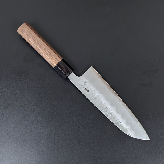 Yoshihiro Silver Steel #3 Nashiji Japanisches Santoku 165 mm (6,5 Zoll) Walnussgriff