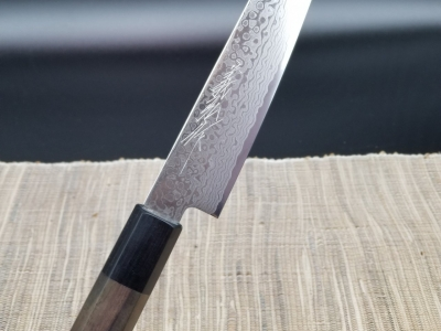 Cuchillo japonés Yoshihiro AUS10 Damasucus Petty de 150 mm (5,9 pulgadas) con mango de palisandro